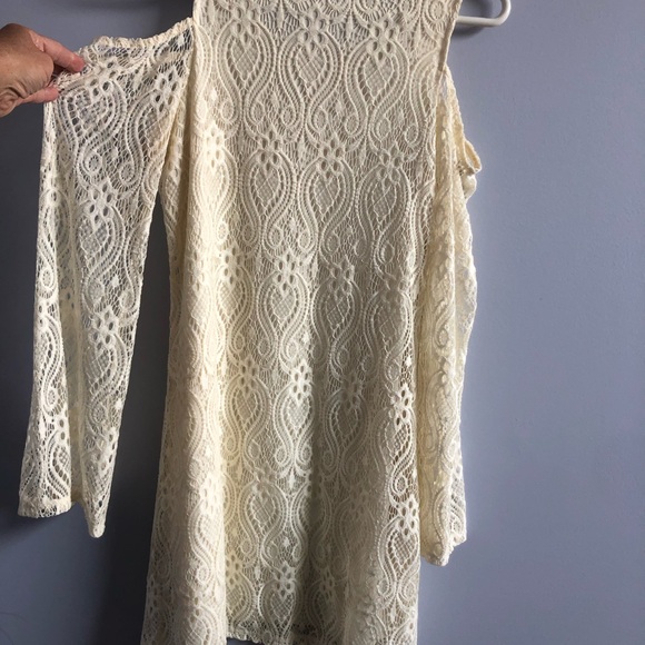 Ultra Flirt lace cold shoulder sheath dress - Picture 5 of 7